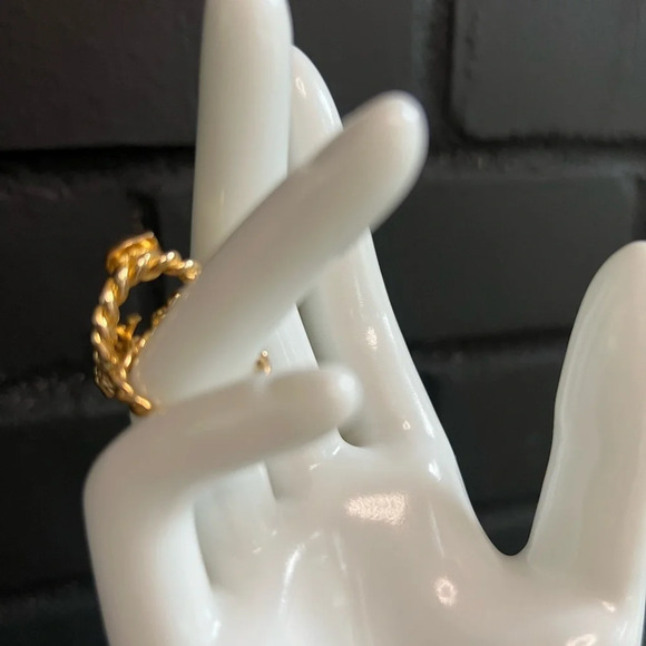 LOUIS VUITTON
Enamel Gold Sweet Monogram Cocktail Ring - Picture 7 of 10